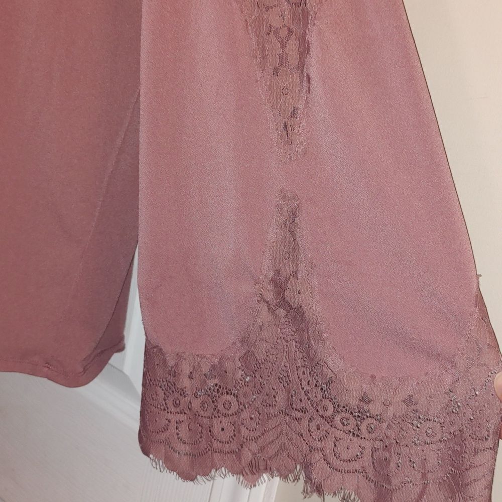 Adrianna Papell mauve long sleeve lace embellished bell sleeve blouse Sz XL - Picture 4 of 7